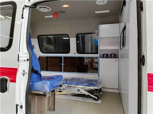 上汽大通v80监护型救护车全国质保-厂价直供-品质保证